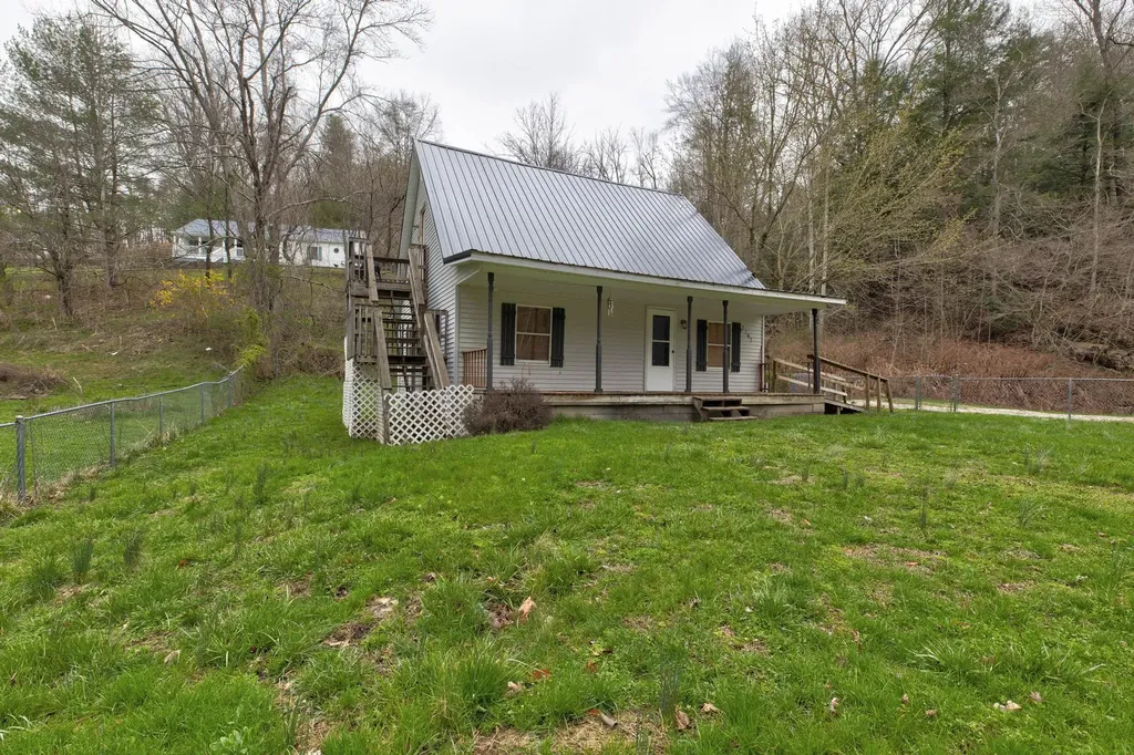2767 Grahn Road Olive Hill KY 41164