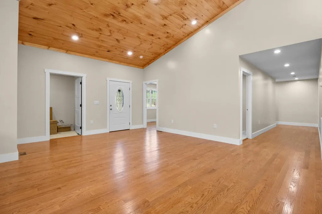170 Laredo Drive London KY 40741