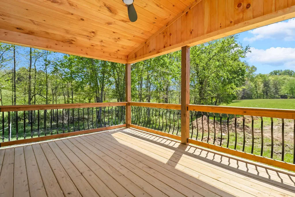 170 Laredo Drive London KY 40741