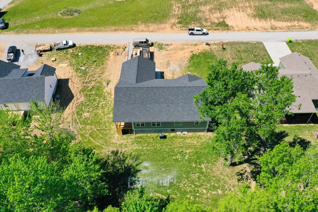 170 Laredo Drive London KY 40741