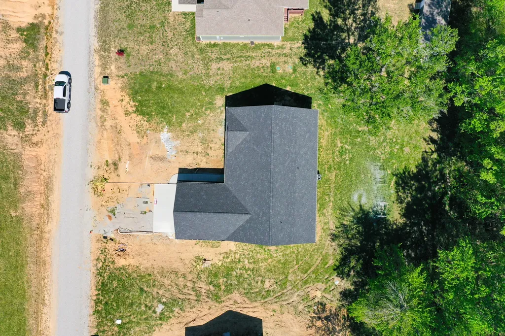 170 Laredo Drive London KY 40741