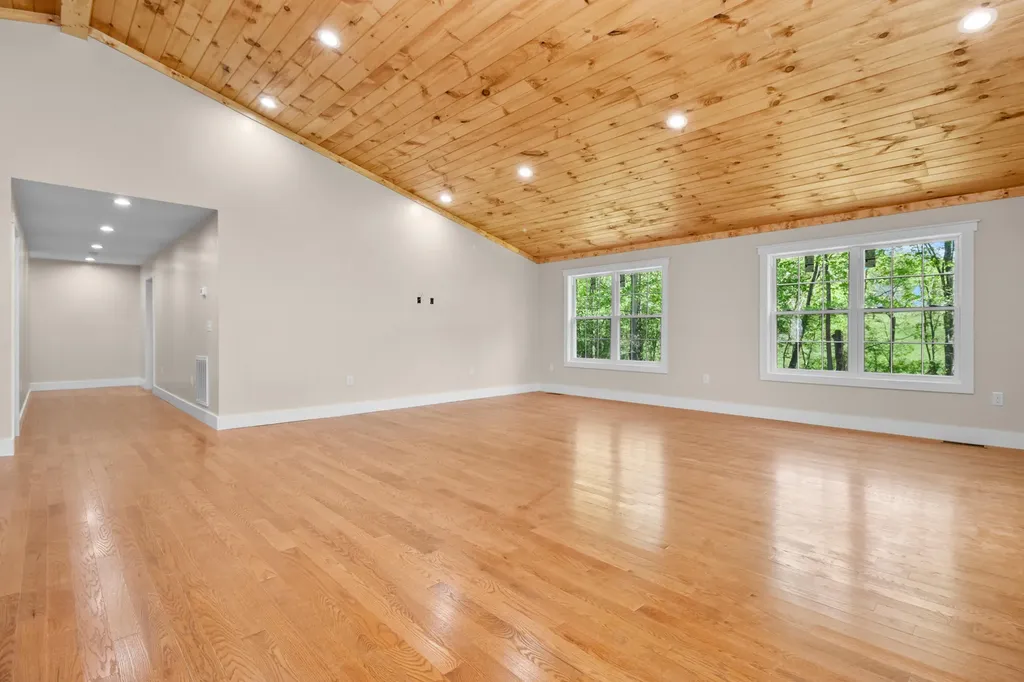 170 Laredo Drive London KY 40741