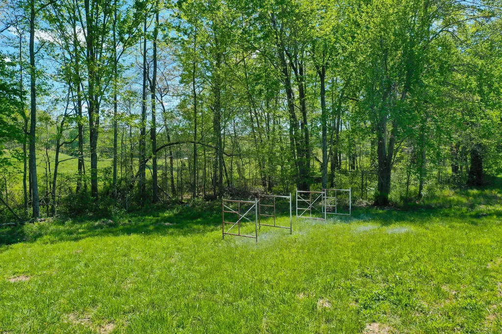 170 Laredo Drive London KY 40741