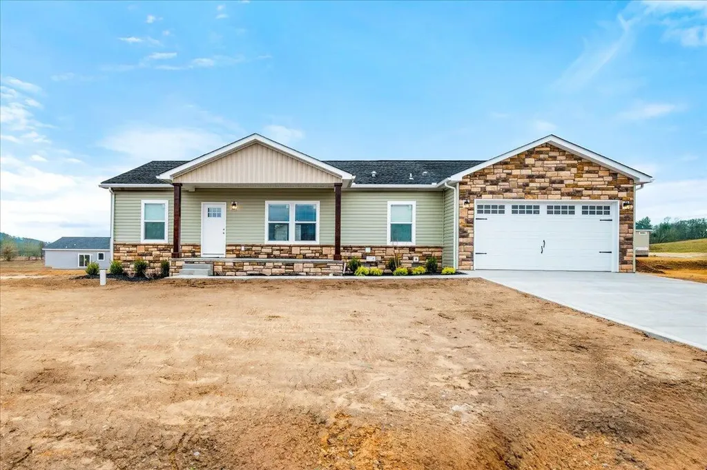 831 Sam Black Road London KY 40741