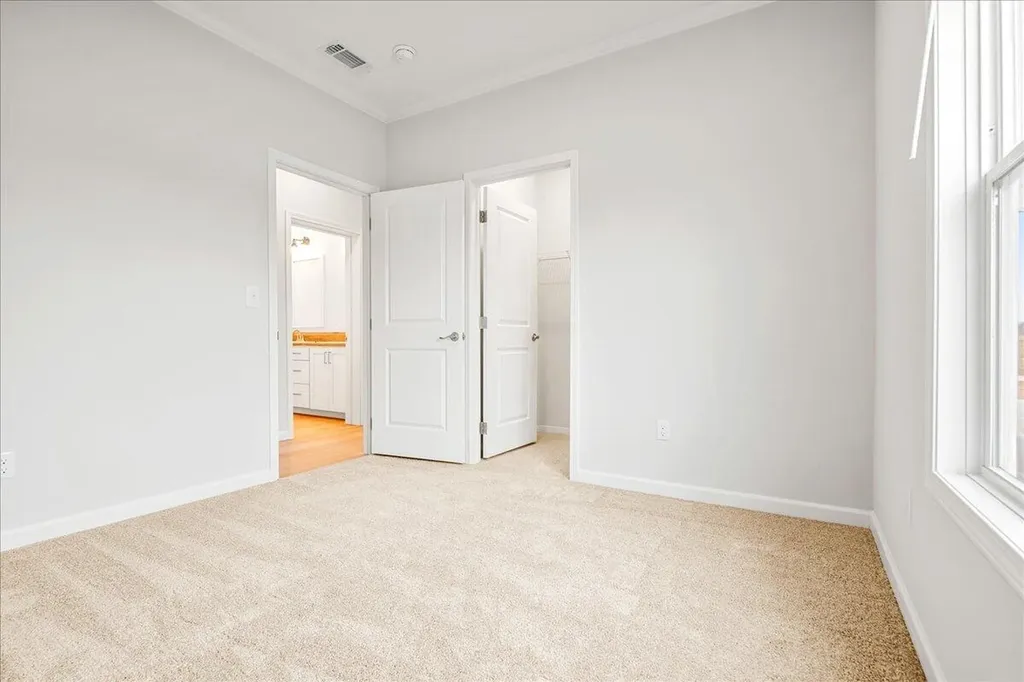 831 Sam Black Road London KY 40741