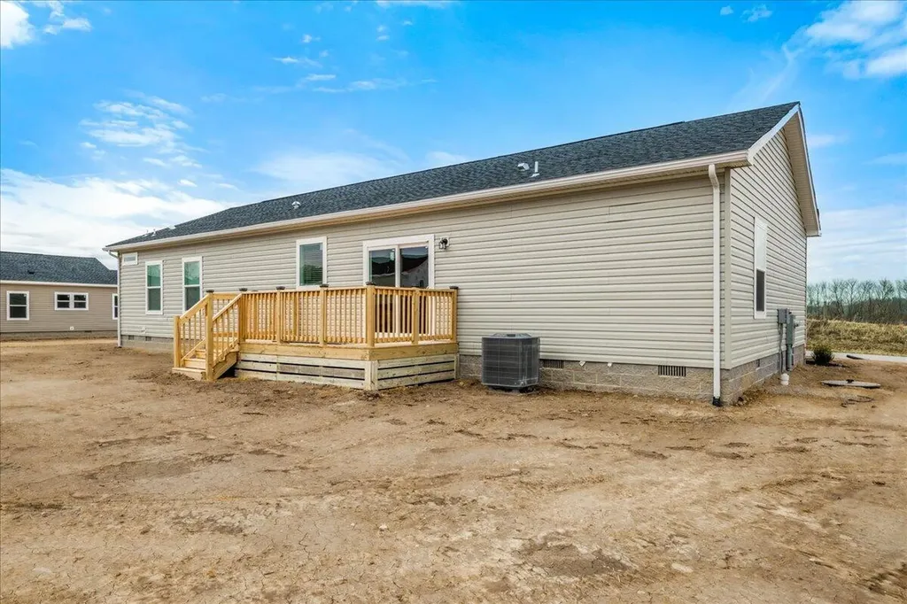 831 Sam Black Road London KY 40741