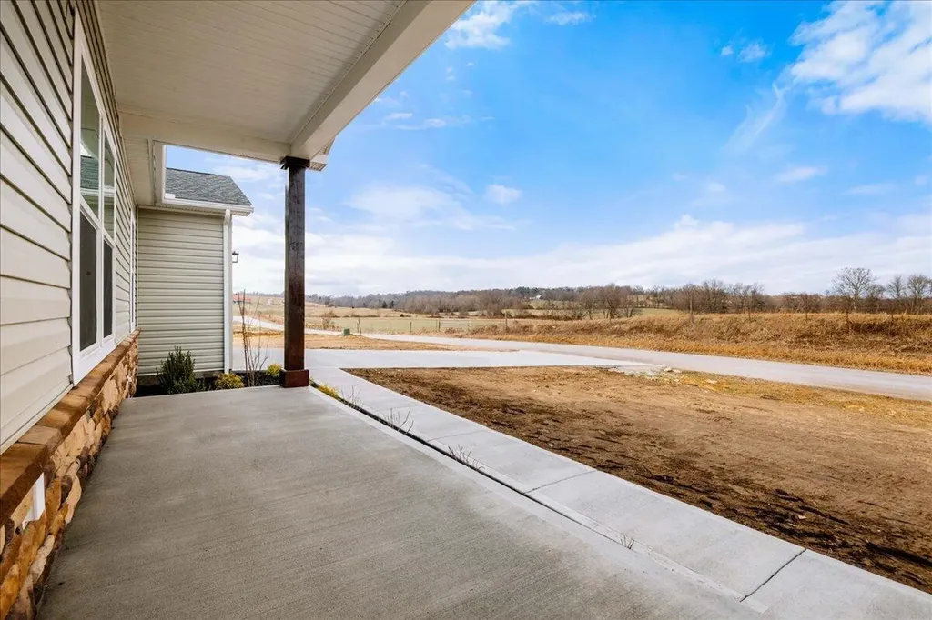 831 Sam Black Road London KY 40741