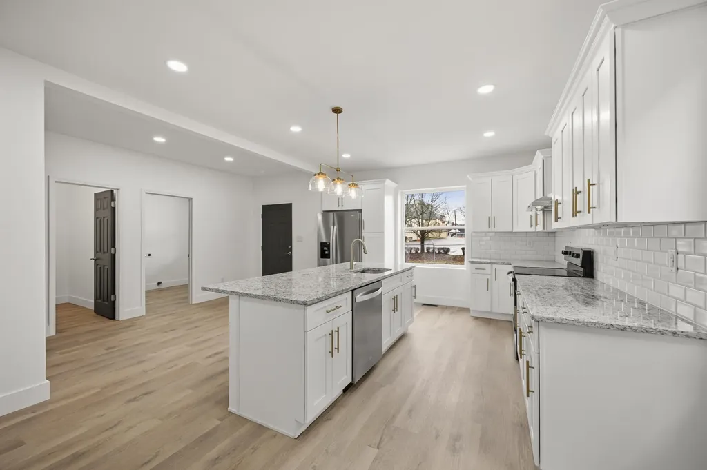238 Rand Avenue Lexington KY 40508