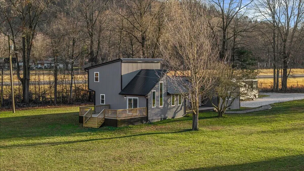 105 Karin Drive Stanton KY 40380