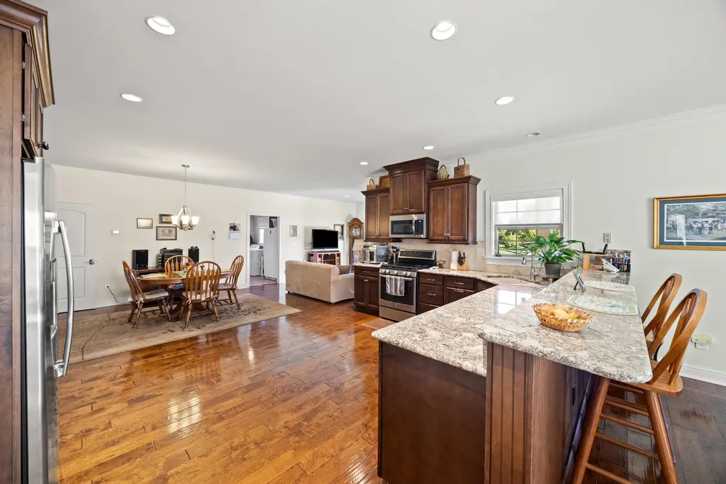 160 Shermans Crescent Versailles KY 40383