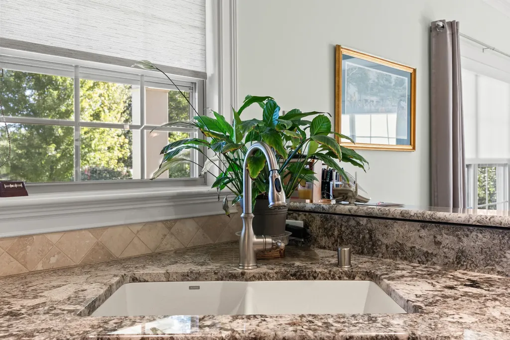 160 Shermans Crescent Versailles KY 40383
