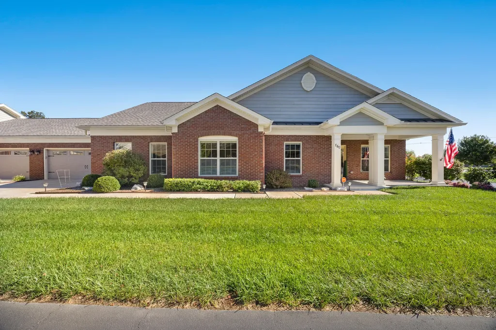160 Shermans Crescent Versailles KY 40383