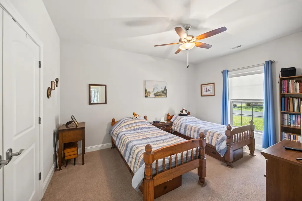 160 Shermans Crescent Versailles KY 40383