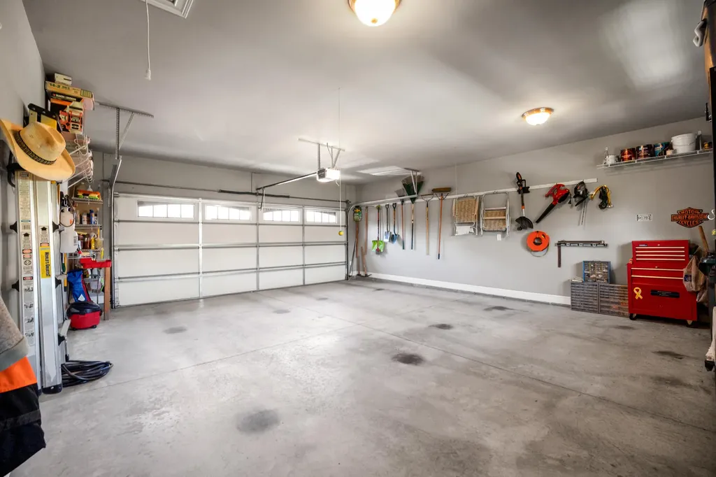 160 Shermans Crescent Versailles KY 40383