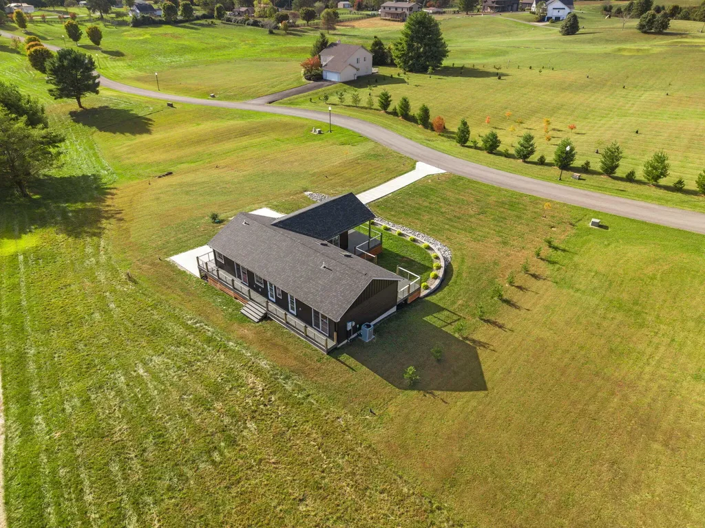186 Lily Creek Resort Road Jamestown KY 42629