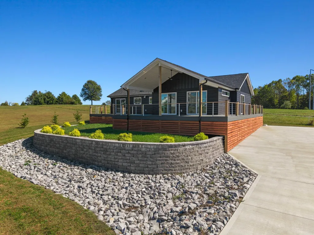 186 Lily Creek Resort Road Jamestown KY 42629