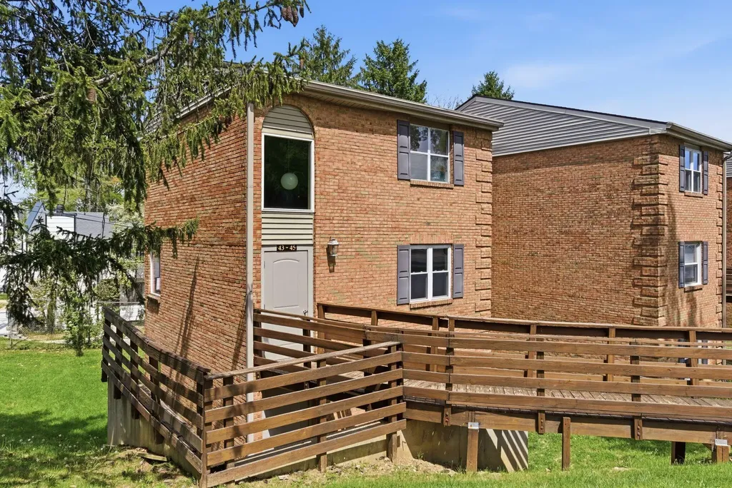 421 Redding Road Lexington KY 40517