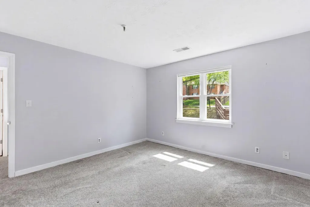 421 Redding Road Lexington KY 40517