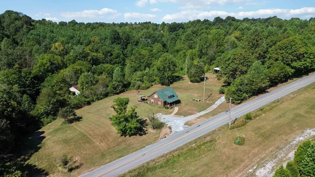 9701 Saloma Road Campbellsville KY 42718