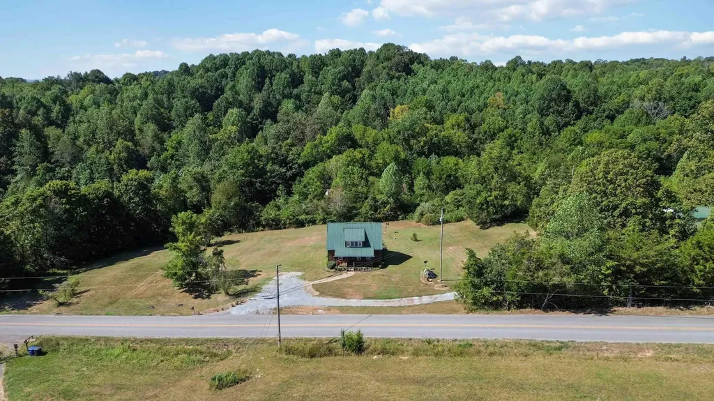 9701 Saloma Road Campbellsville KY 42718