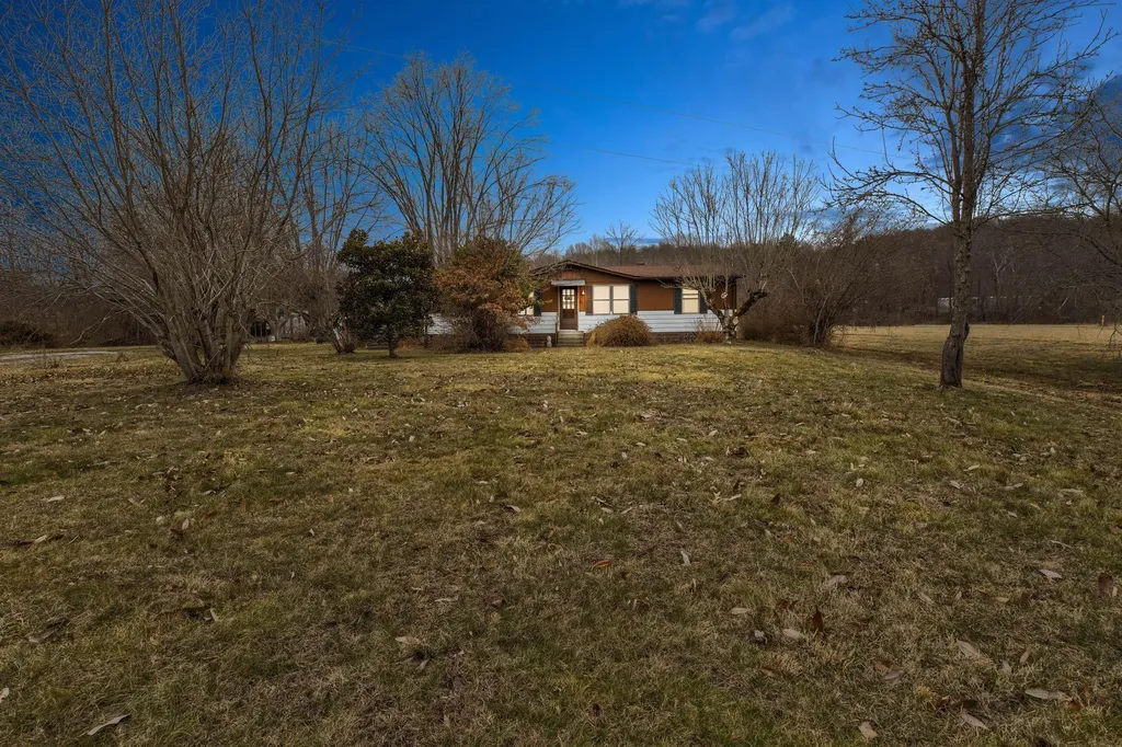 8340 Levee Road Jeffersonville KY 40337