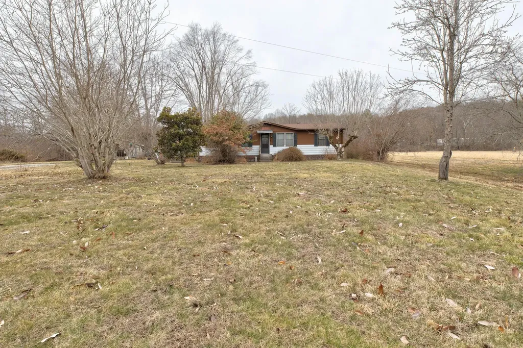 8340 Levee Road Jeffersonville KY 40337