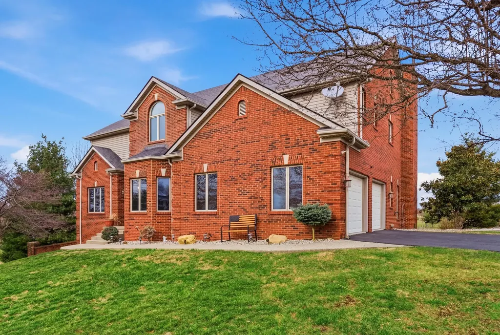 51 Conns Lane Lancaster KY 40444