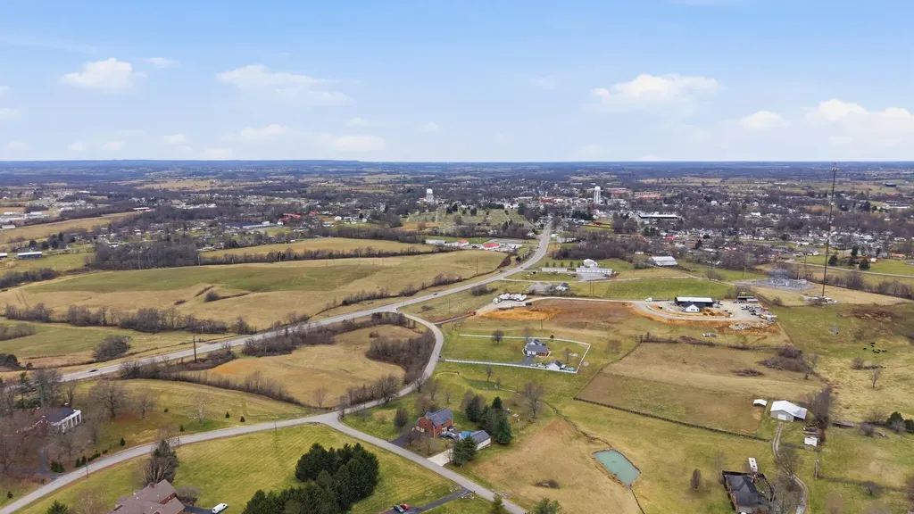 51 Conns Lane Lancaster KY 40444