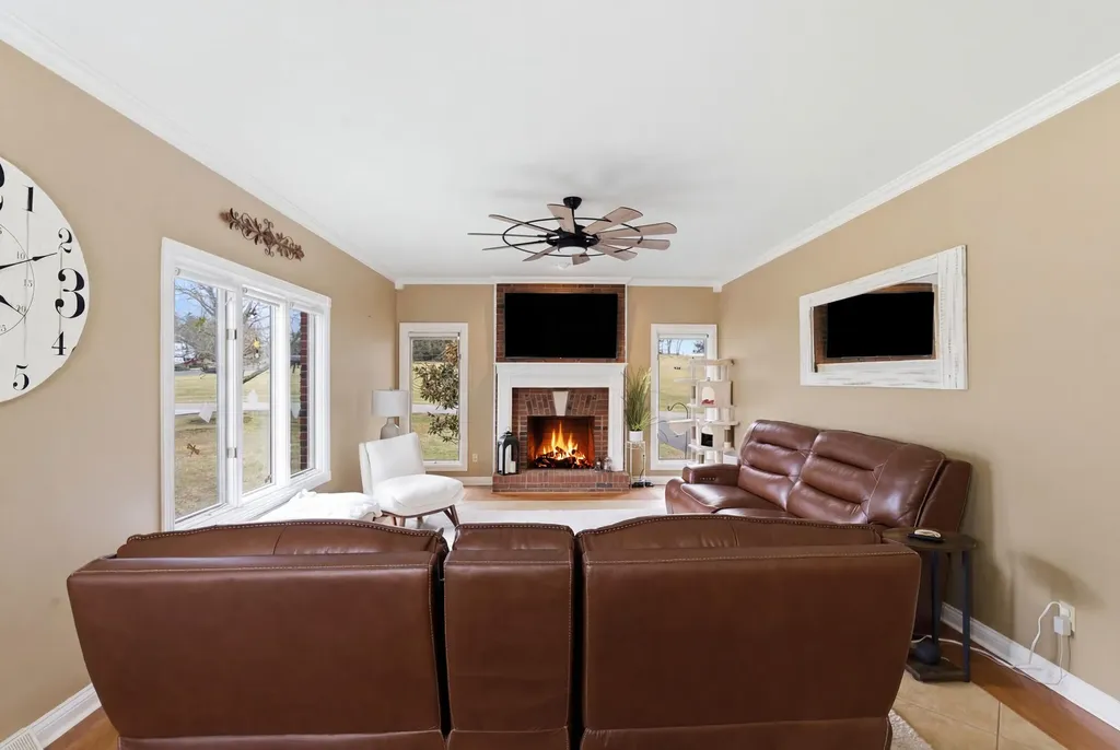 51 Conns Lane Lancaster KY 40444