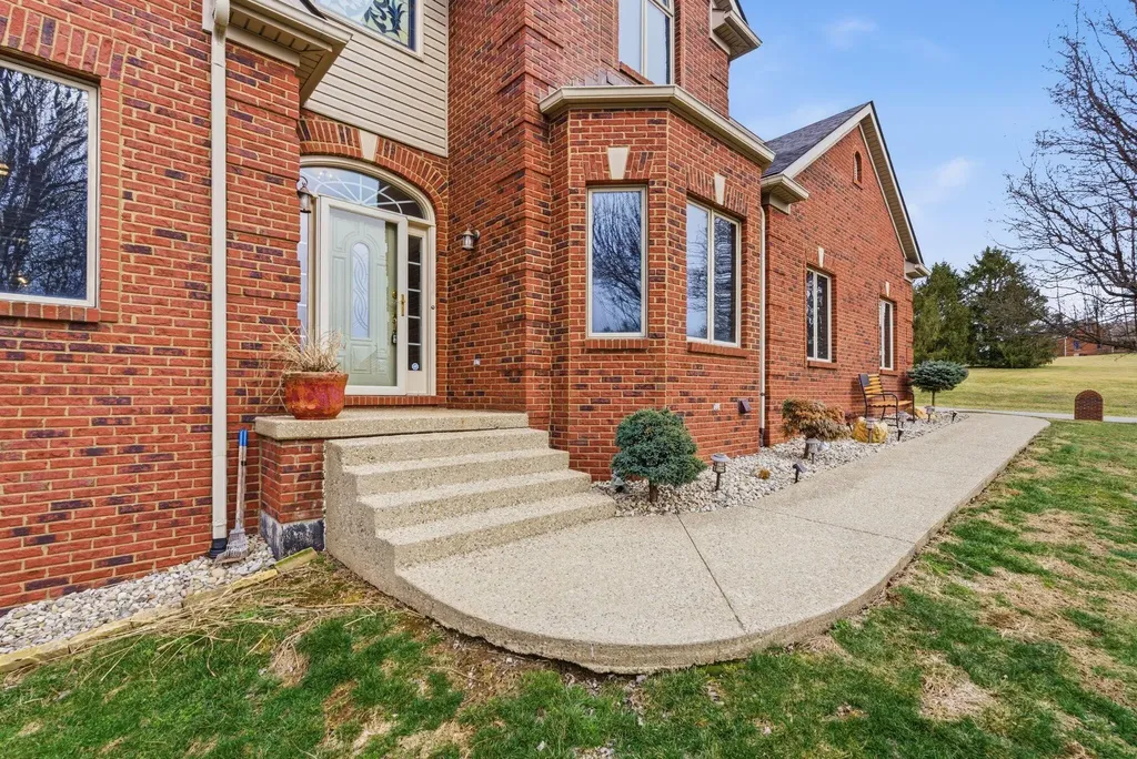 51 Conns Lane Lancaster KY 40444
