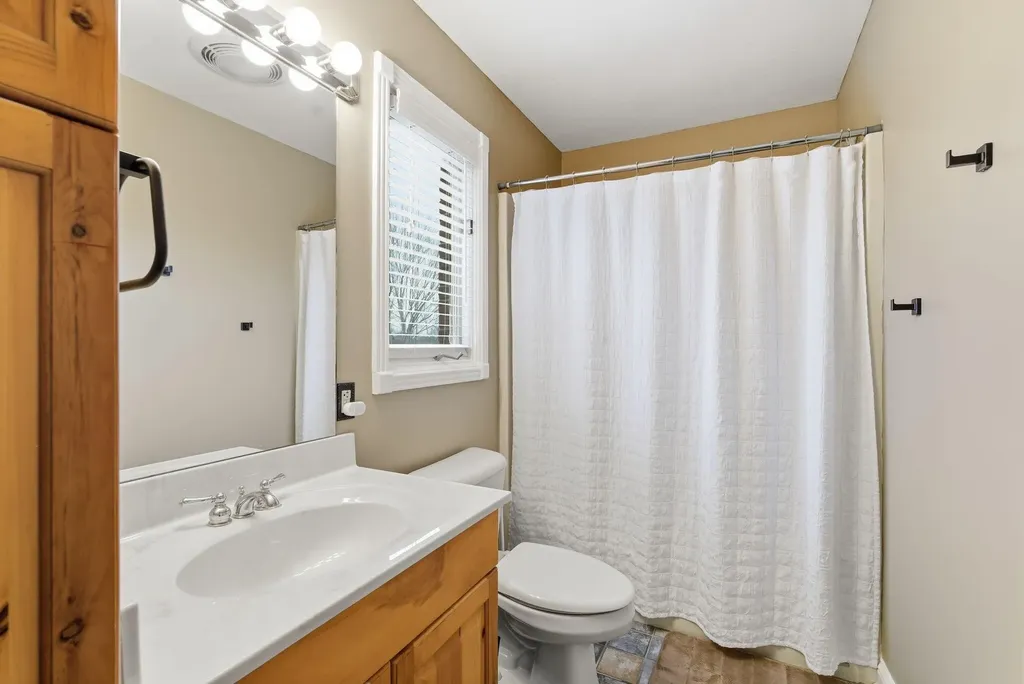 51 Conns Lane Lancaster KY 40444