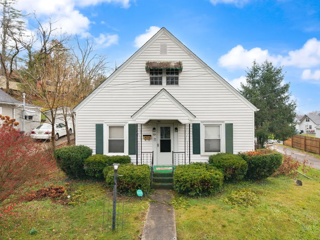 104 Ann Street Irvine KY 40336