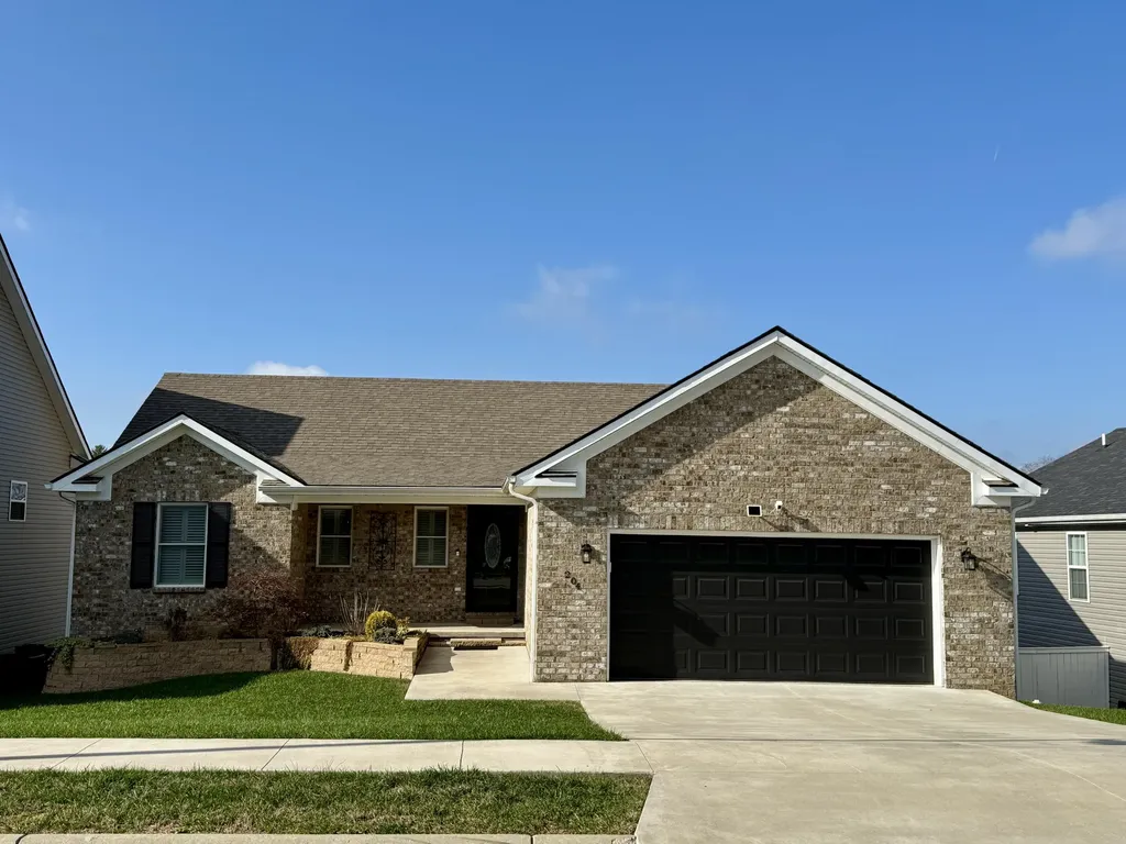 204 Winners Circle Nicholasville KY 40356