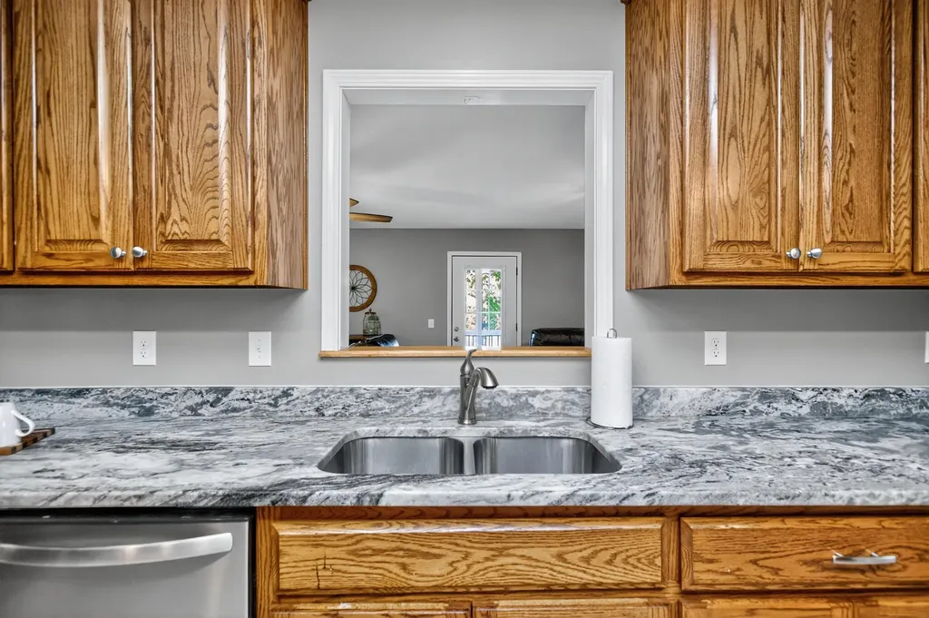 521 Adams Lane Harrodsburg KY 40330