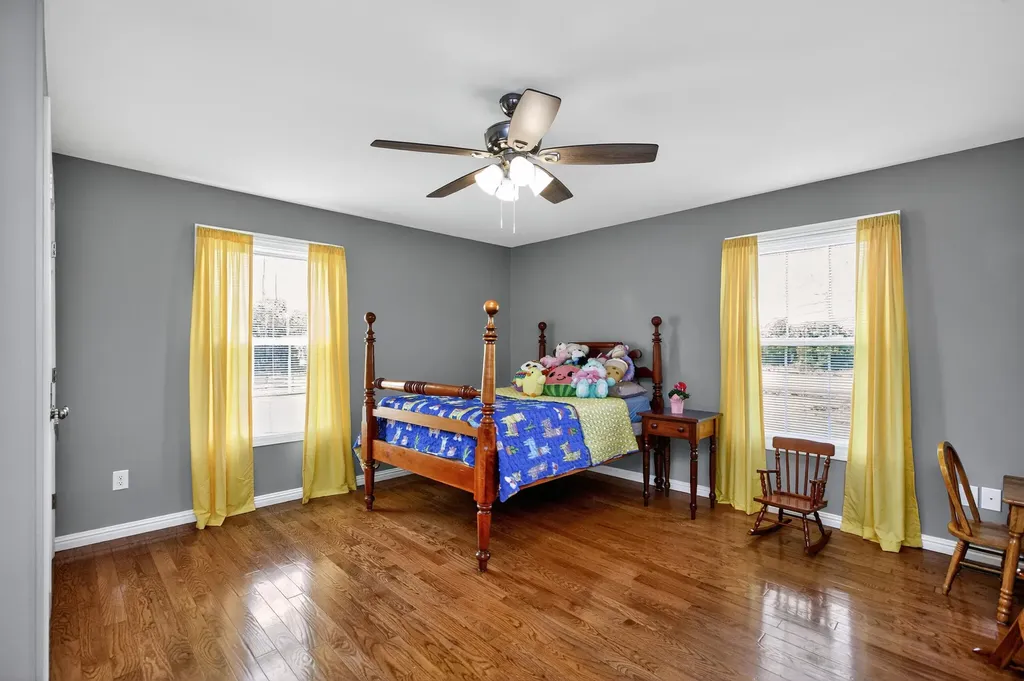 521 Adams Lane Harrodsburg KY 40330