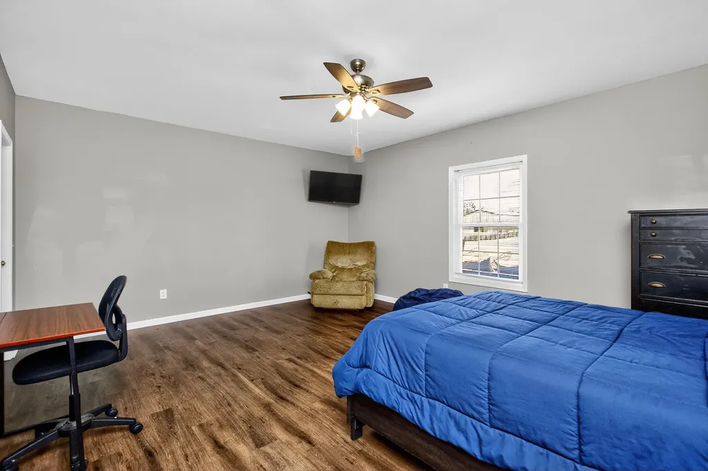 521 Adams Lane Harrodsburg KY 40330