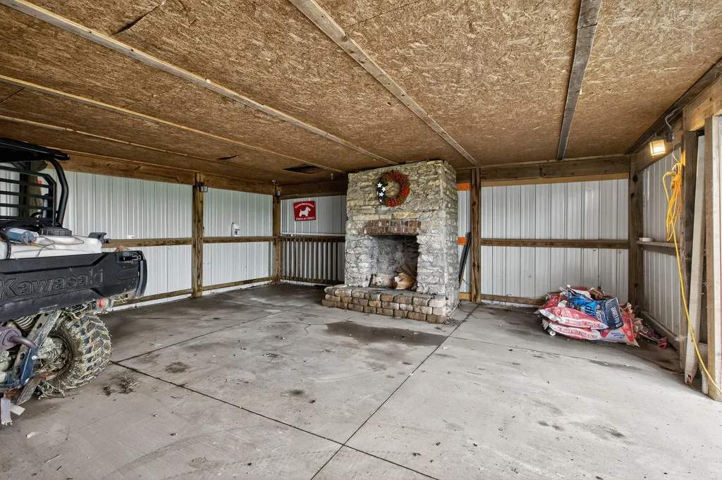 521 Adams Lane Harrodsburg KY 40330