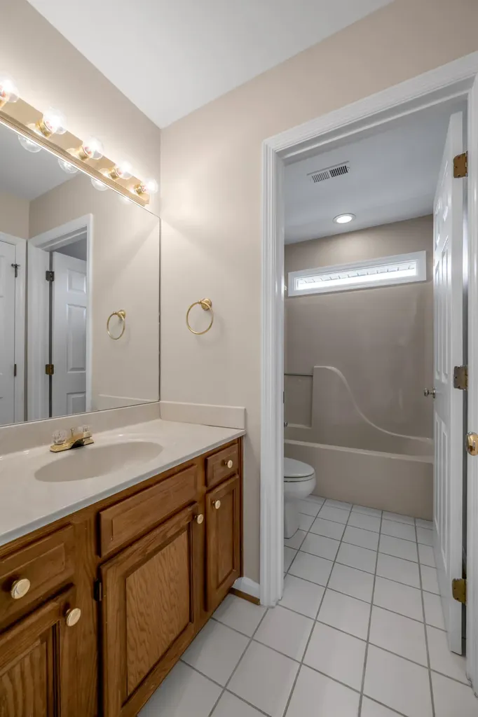 647 Gingermill Lane Lexington KY 40509