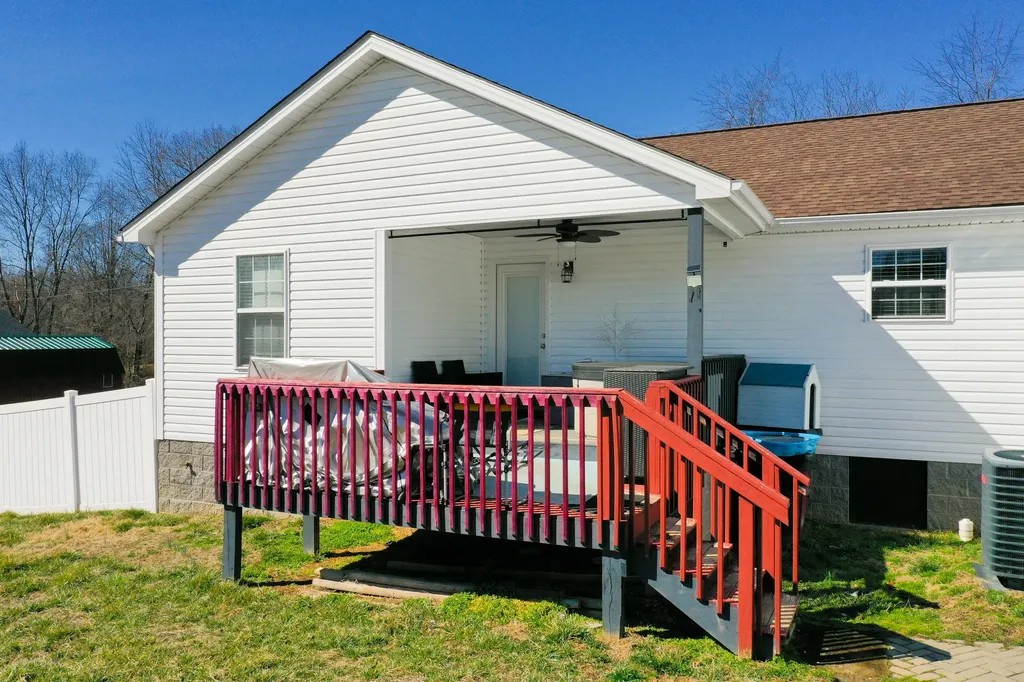 79 Old Salem Road London KY 40741