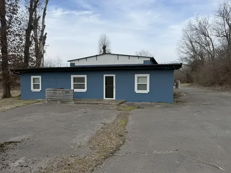 1055 W Shelby Street Junction City KY 40440