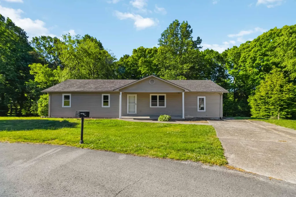 222 Sunrise Landing Road Russell Springs KY 42642
