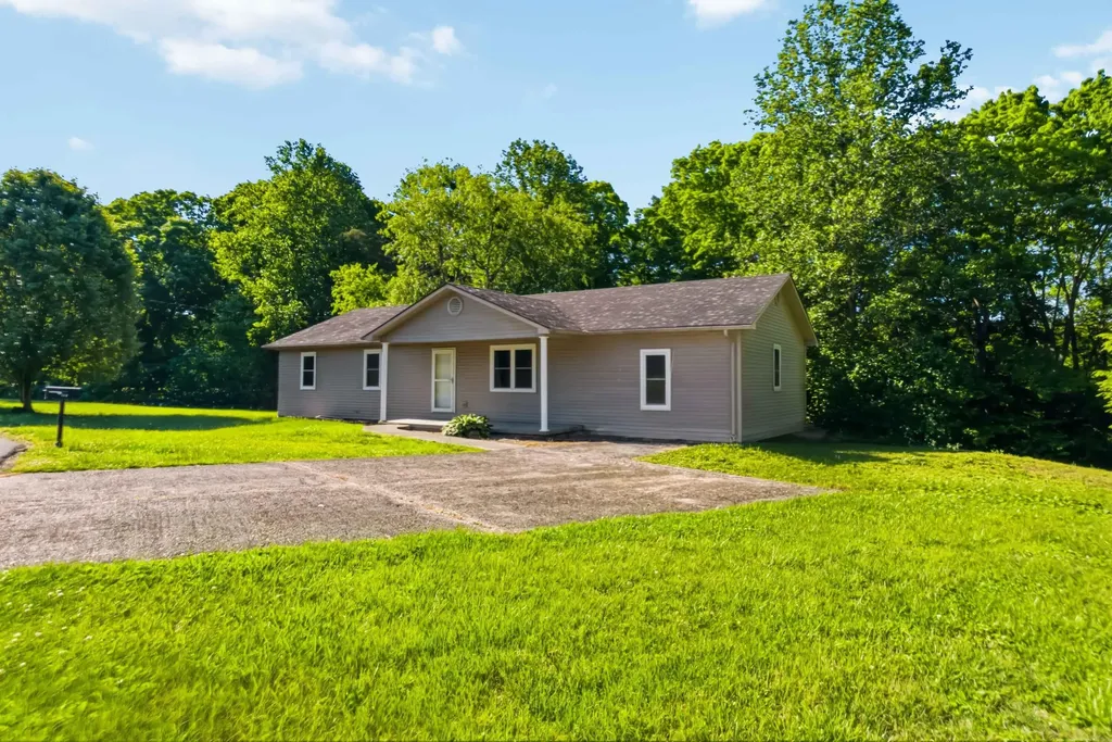222 Sunrise Landing Road Russell Springs KY 42642