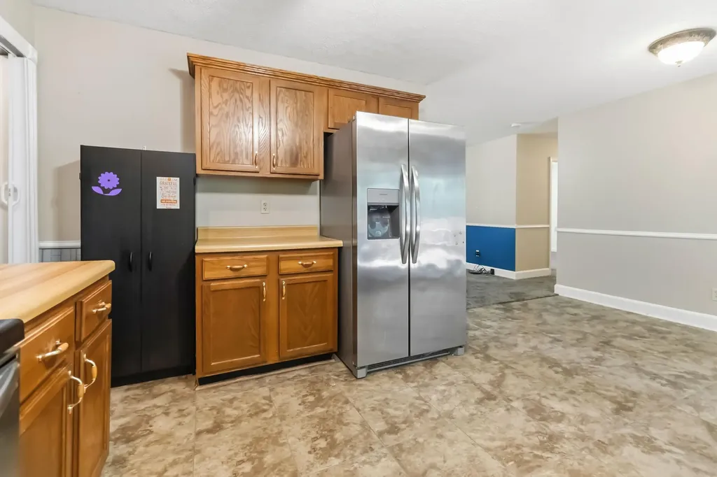 222 Sunrise Landing Road Russell Springs KY 42642