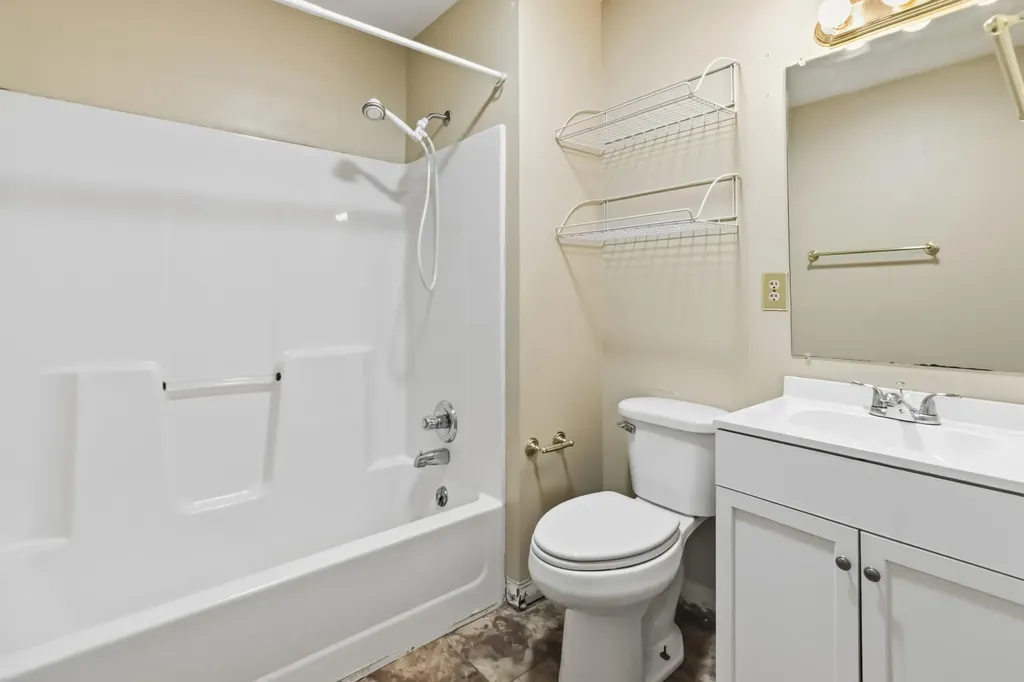 222 Sunrise Landing Road Russell Springs KY 42642