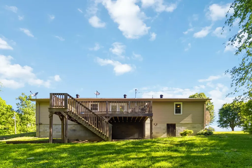 222 Sunrise Landing Road Russell Springs KY 42642