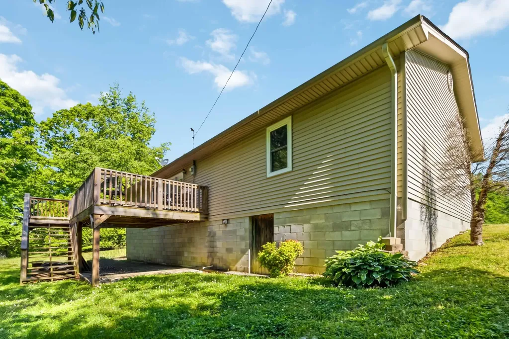 222 Sunrise Landing Road Russell Springs KY 42642