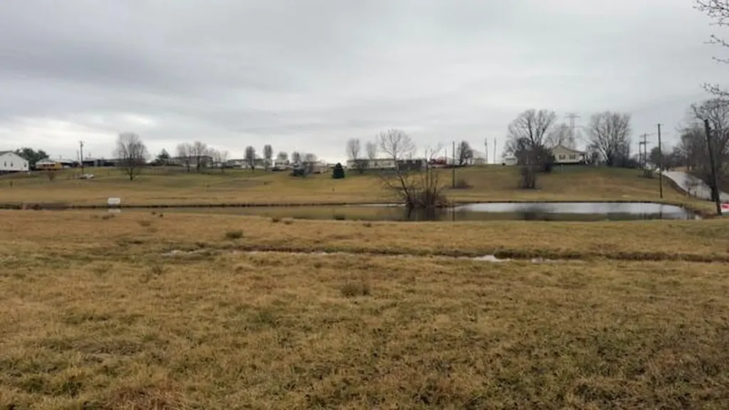Tract 22 Highway 635 Science Hill KY 42553