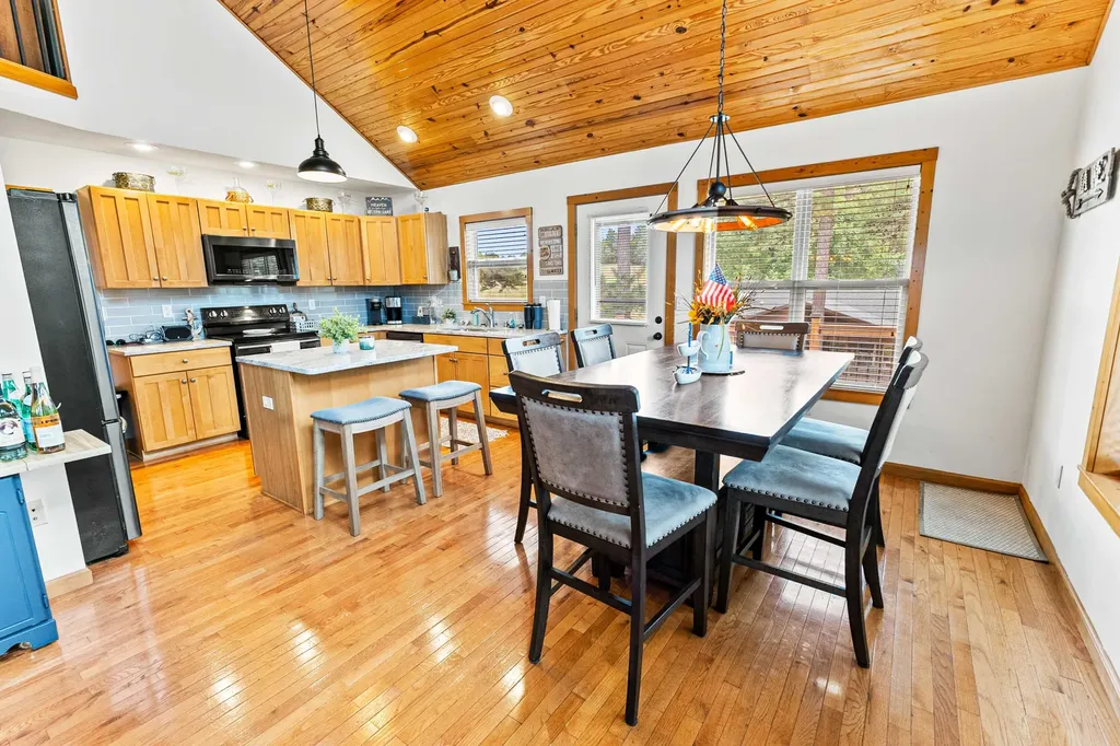 1824 Bridge Hollow Road Somerset KY 42503