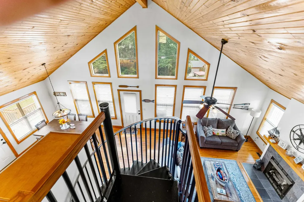 1824 Bridge Hollow Road Somerset KY 42503