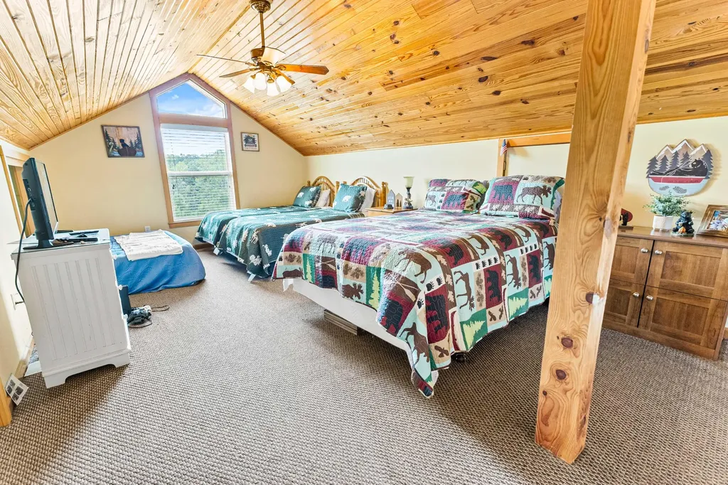 1824 Bridge Hollow Road Somerset KY 42503